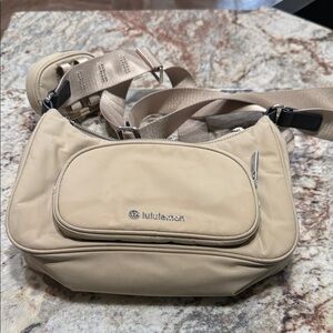 lululemon athletica Beige Men's Belt Bag